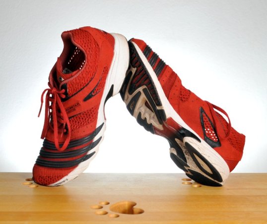 Lenkkitossut pystyasennossa.