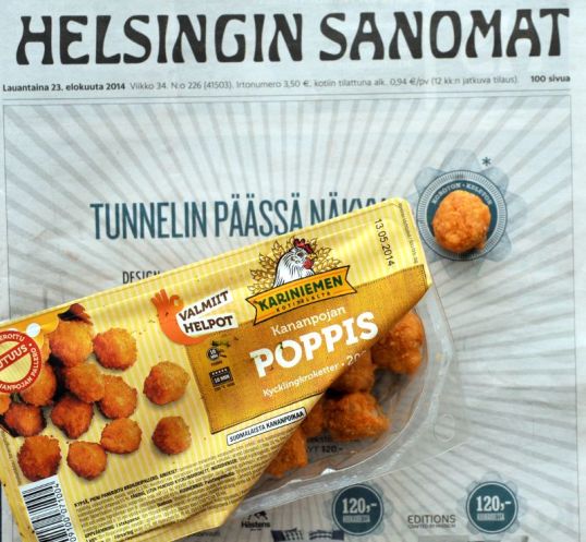 Broileripalleropaketti lauantain Lihapyöryköitä maanantain sanomalehden päällä.