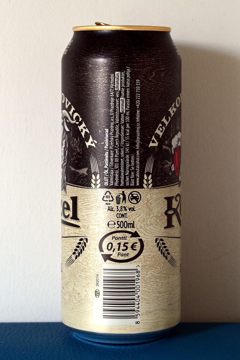 Kozel Dark -oluttölkissä suuri panttimerkki.