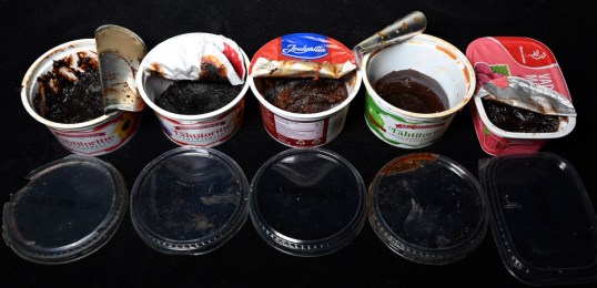 Tähtitorttu-luumumarmeladeja, omena-kanelimarmeladeja ja vadelmamarmeladia.